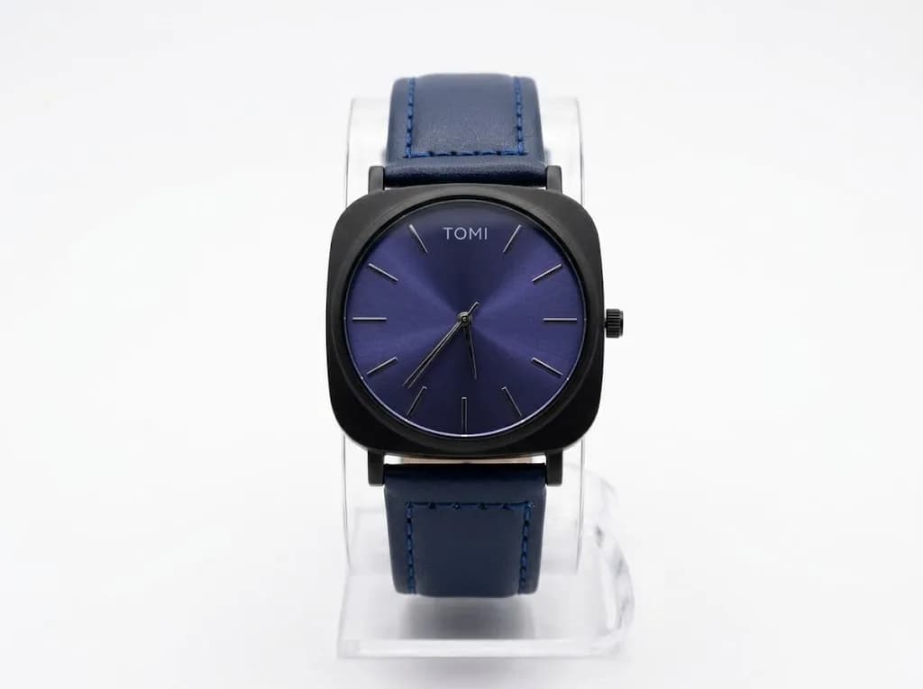 Men's Aesthetic Watch | Square Dial | Tomi Brand | Synthetic Leather Strap